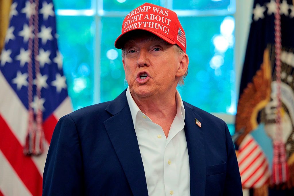 Новини світу - Трамп пообіцяв "важливе рішення" через два тижні