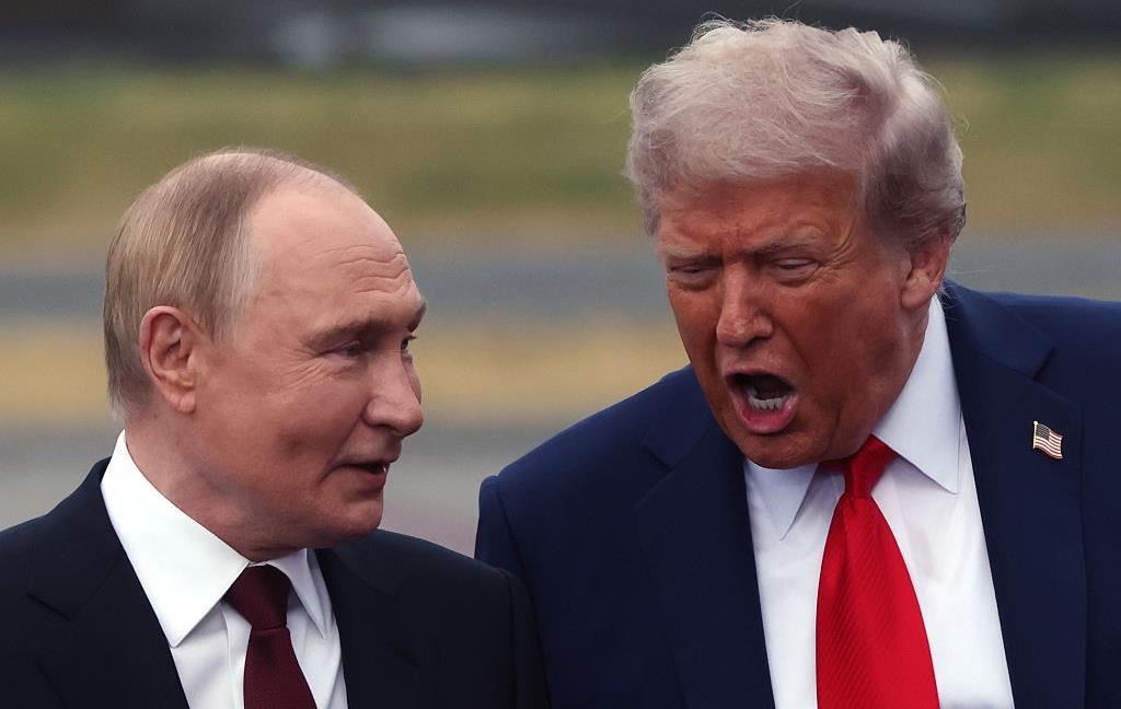 Новини політики - Трамп відкинув ідею Путіна щодо тристоронньої зустрічі в Москві - ЗМІ