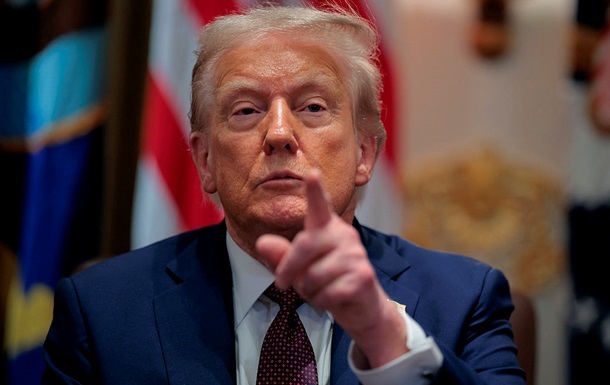 Трамп закликав притягти Сороса до відповідальності