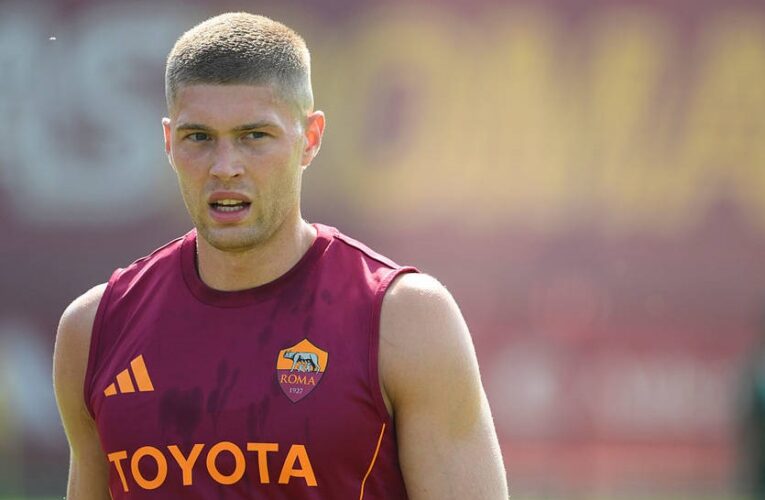 Трансфер Довбика у Вільярреал зірвався – ЗМІ