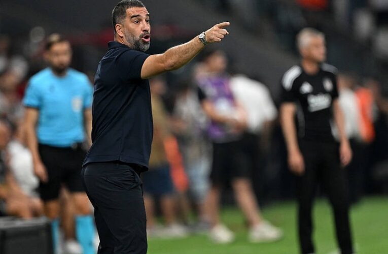 Тренер Шахтаря поділився очікуваннями від гри з Панатінаїкосом