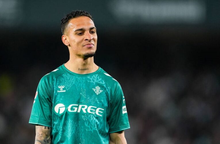 Три найсильніші клуби пильно стежать за Антоні