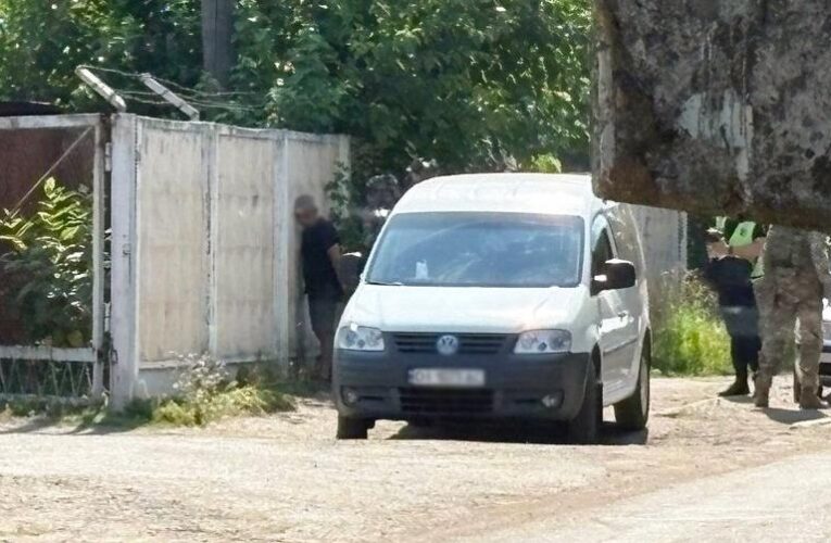 У Черкасах чоловік погрожував гранатою працівникам ТЦК