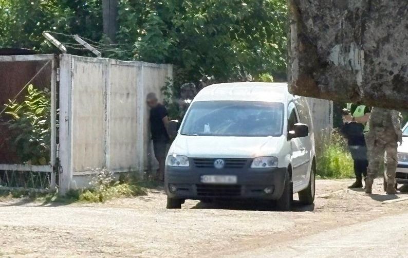 Новини України - У Черкасах чоловік погрожував гранатою працівникам ТЦК