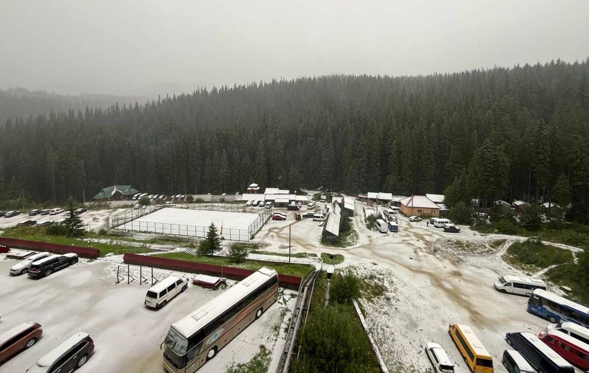 Новини України - У Карпатах випав сніг у серпні