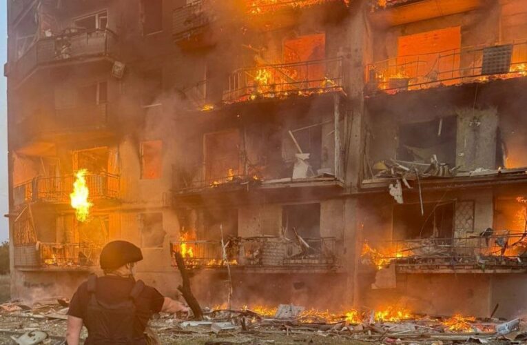 У Костянтинівці масштабні пожежі після атаки Росії