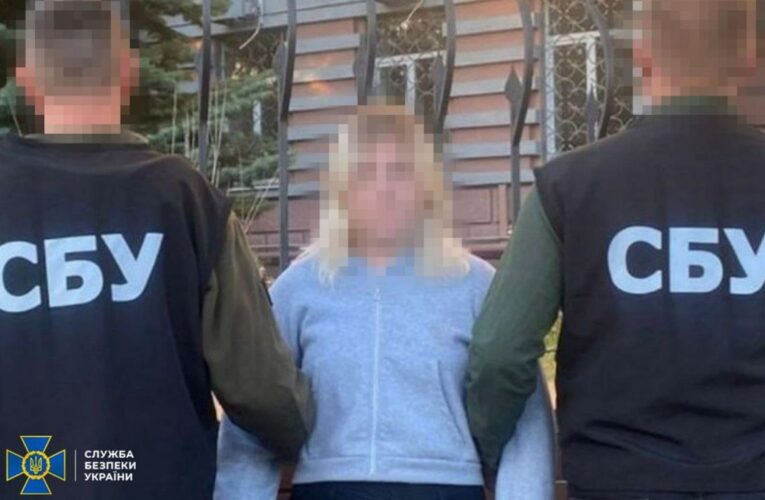 У Павлограді і Хмельницькому попередили теракти проти військових