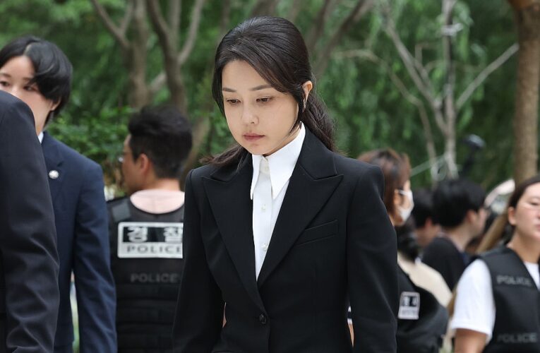 У Південній Кореї заарештували дружину експрезидента