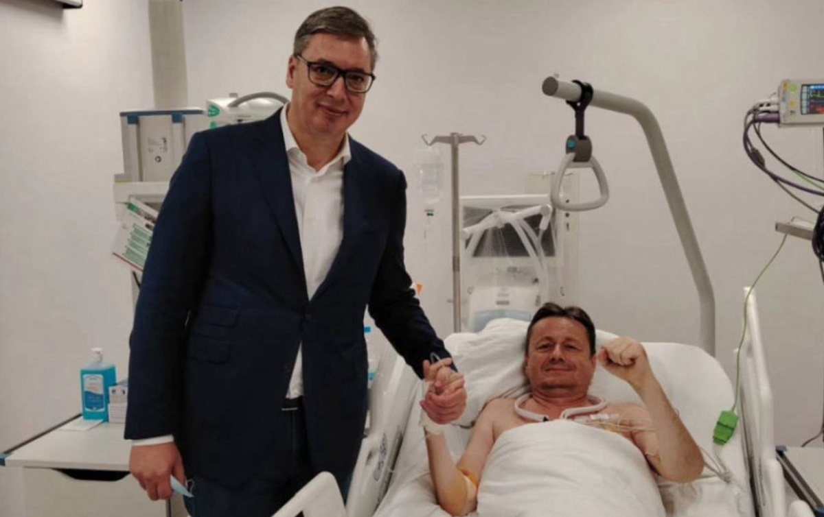 Новини світу - У соратника Вучича стався інсульт у прямому ефірі