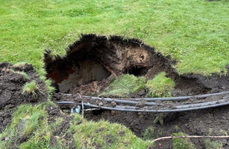 У центрі Харкова зсув ґрунту відкрив старовинні катакомби