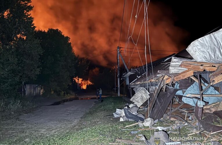 Удар по Охтирці: 12 поранених, серед них діти