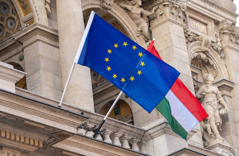 Угорщина оскаржить передачу російських активів Україні