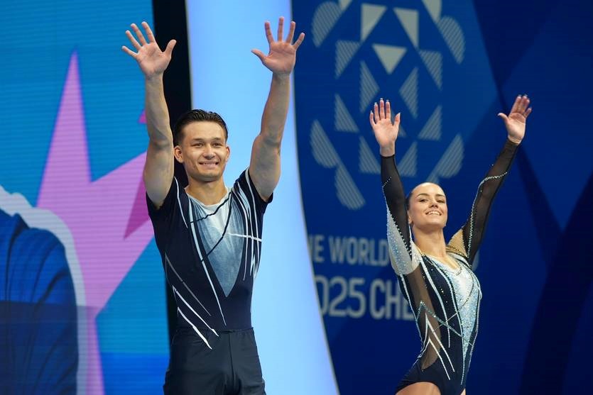 Новини спорту - Українська пара зі спортивної аеробіки здобула першу в історії медаль