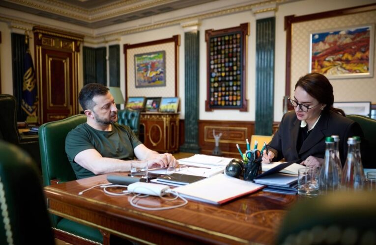 Уряд оновить правила перетину кордону – Зеленський