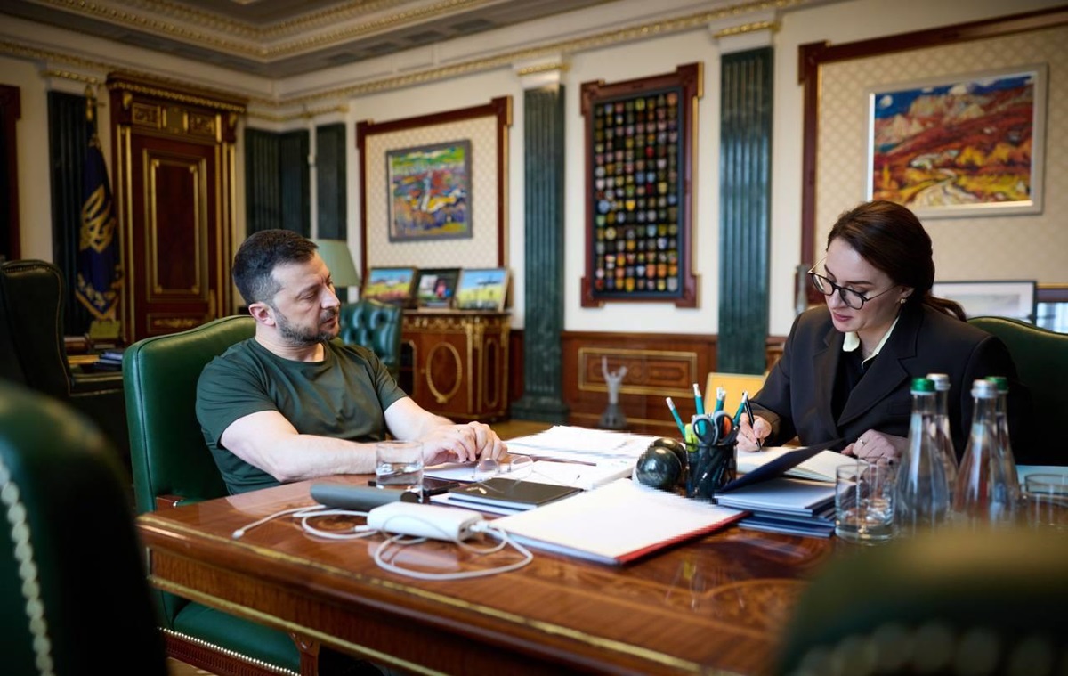 Новини України - Уряд оновить правила перетину кордону - Зеленський