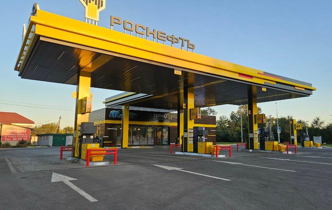 Новини бізнесу - В Росії ціни на бензин другий день поспіль б'ють рекорди