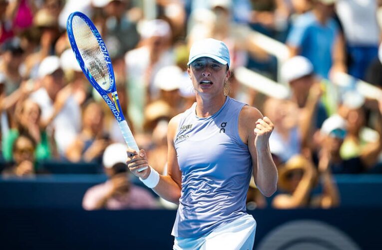 Відома друга учасниця: Підсумковий турнір WTA 2025 відкритий для Свьонтек