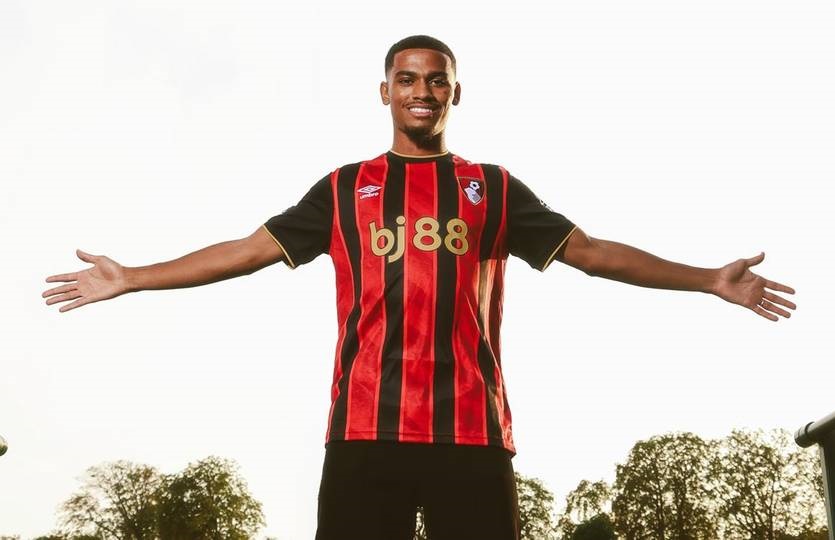 Новини спорту - Вінгер Баєра став гравцем Борнмута