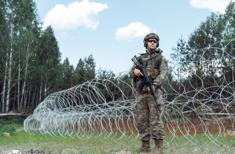 Виїзд чоловіків 18-22: що відбувається на кордоні