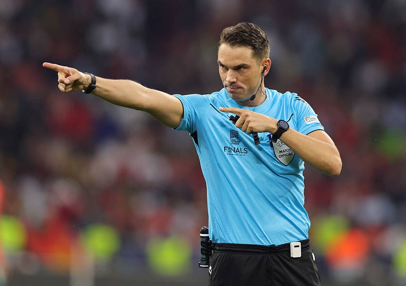 Новини спорту - Визначено не надто вдалу для Динамо бригаду арбітрів на матч із Пафосом