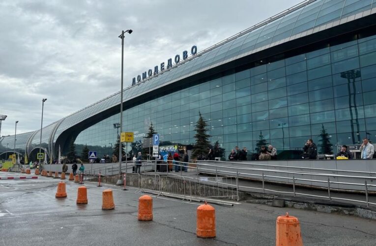 З США масово депортували “антивоєнних” росіян – ЗМІ