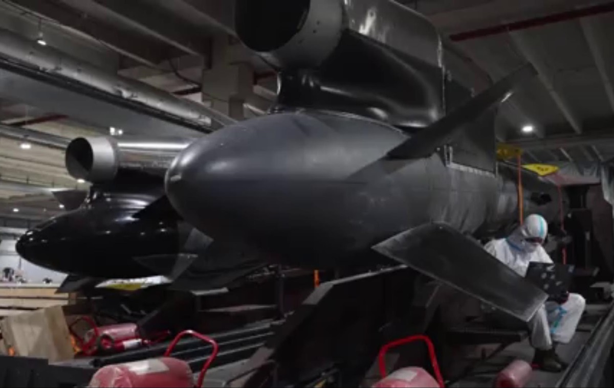 Новини України - Зеленський підтвердив виробництво ракети Фламінго