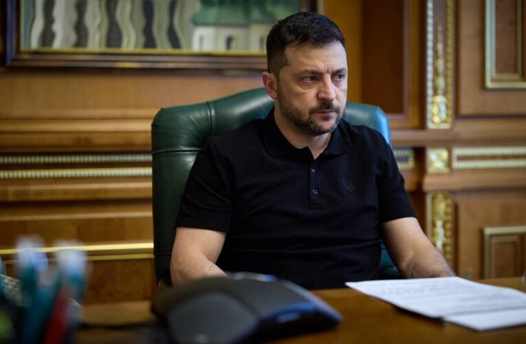 Зеленський провів розмову з президентом Румунії