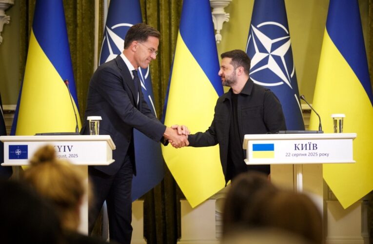 Зеленський розповів про нестачу мільярдів на дрони