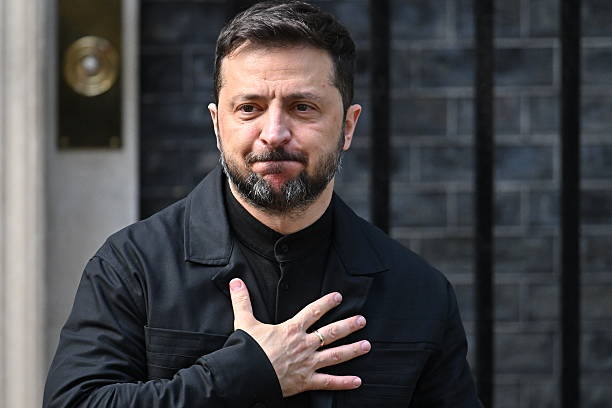 Зеленський відреагував на “готовність поступитися”