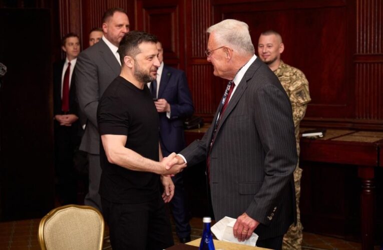 Зеленський зустрівся з Келлогом у Вашингтоні