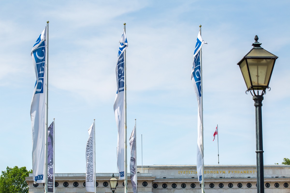 Новини світу - ЗМІ: Полковника з делегації Швейцарії в ОБСЄ підозрюють у передачі даних РФ