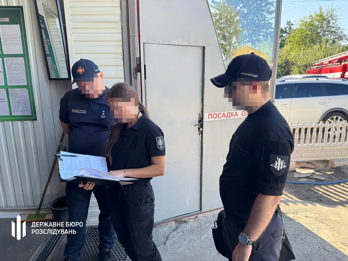 Новини України - Змушував підлеглих будувати будинки: ексглава ДСНС Вінничини має підозру