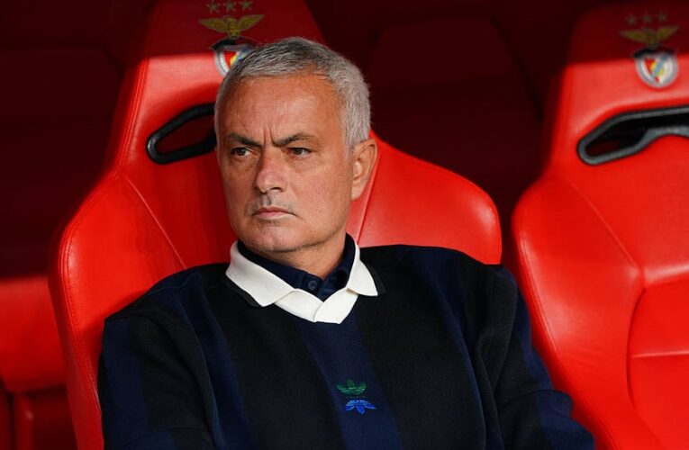 Звільнення Моурінью коштуватиме Фенербахче чималу суму