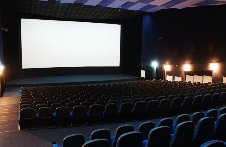 Азербайджан обмежив показ фільмів російською