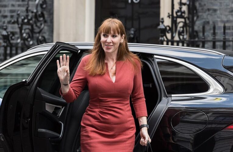 “Через податкову помилку”: заступниця прем’єра Британії подала у відставку