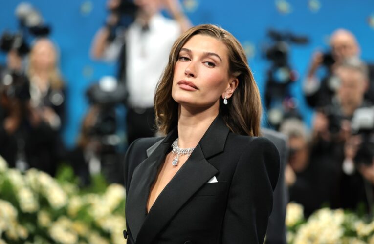 Гейлі Бібер опинилася під шквалом критики через російську модель