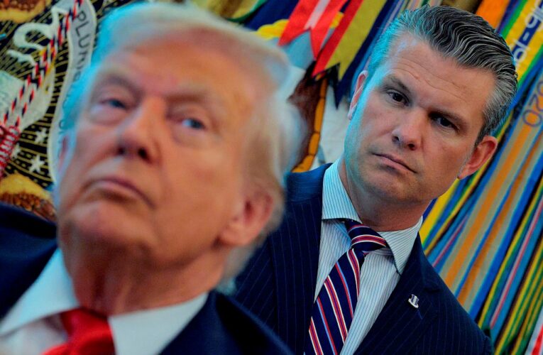 Глава Пентагону не виключив силової зміни влади у Венесуелі