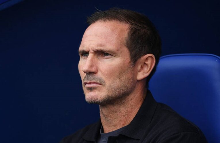 Колишній футболіст Вест Гема може очолити рідну команду як тренер