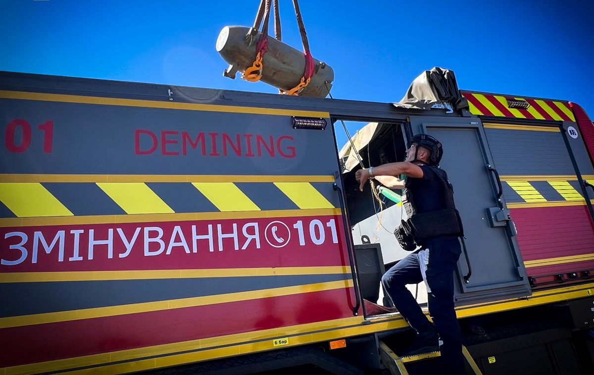 Новини України - Під Києвом виявили та знешкодили бойову частину ракети