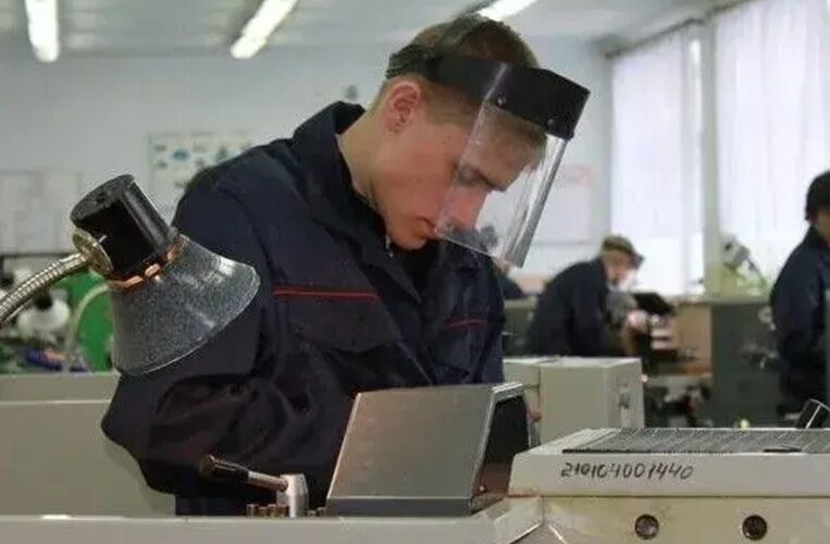 ПТУ більше не буде: де і як українці опановуватимуть робітничі професії