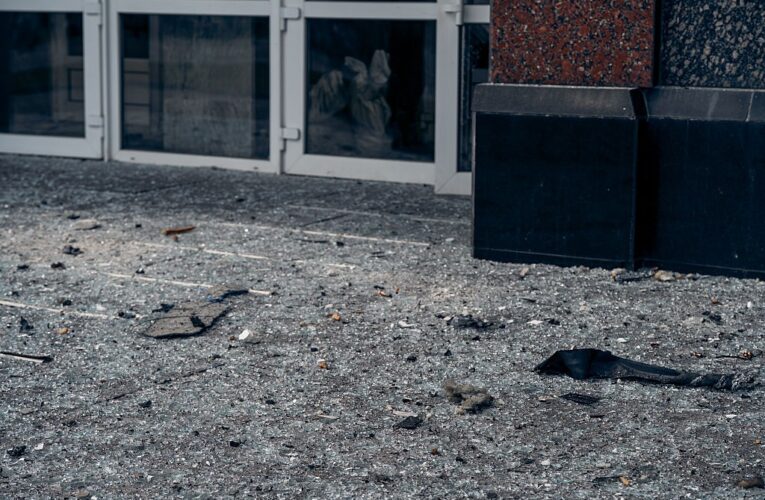 Росіяни вдарили Молнією по центру Сум