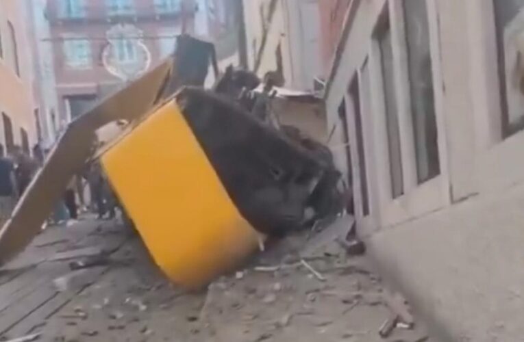 У Лісабоні перекинувся фунікулер: багато жертв