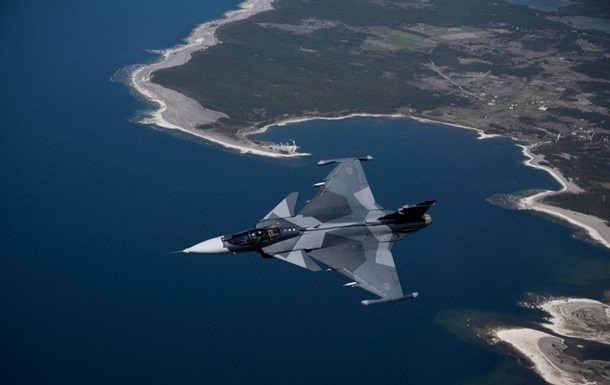 У Швеції пояснили ситуацію з передачею Україні винищувачів Gripen