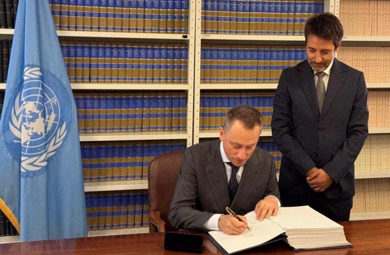 Україна підписала Угоду про відкрите море