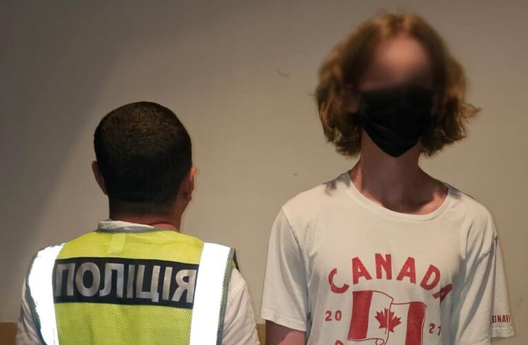 В Києві затримали юнака за “трюк” на ескалаторі