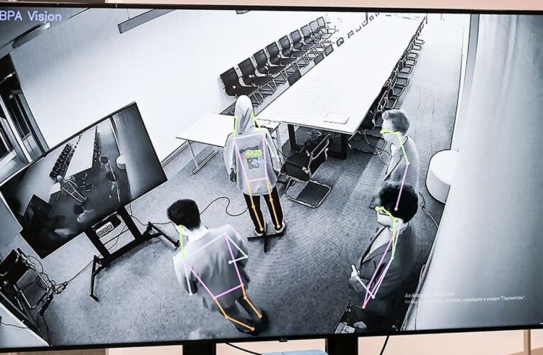 В Росії з’явилася система прихованого спостереження за людьми – ЗМІ