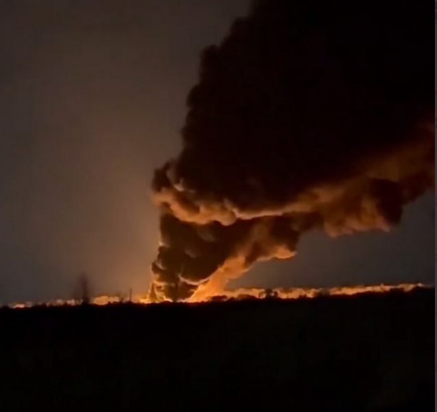 Новини України - Важливу нафтобазу в Луганську атакували дрони