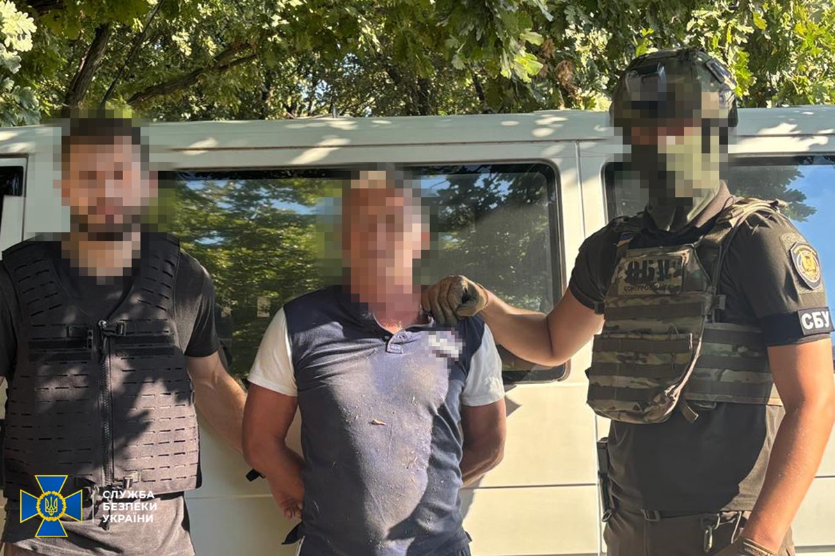 Новини України - Викрито агентурну групу ФСБ, яка коригувала вогонь по оборонцях Херсона