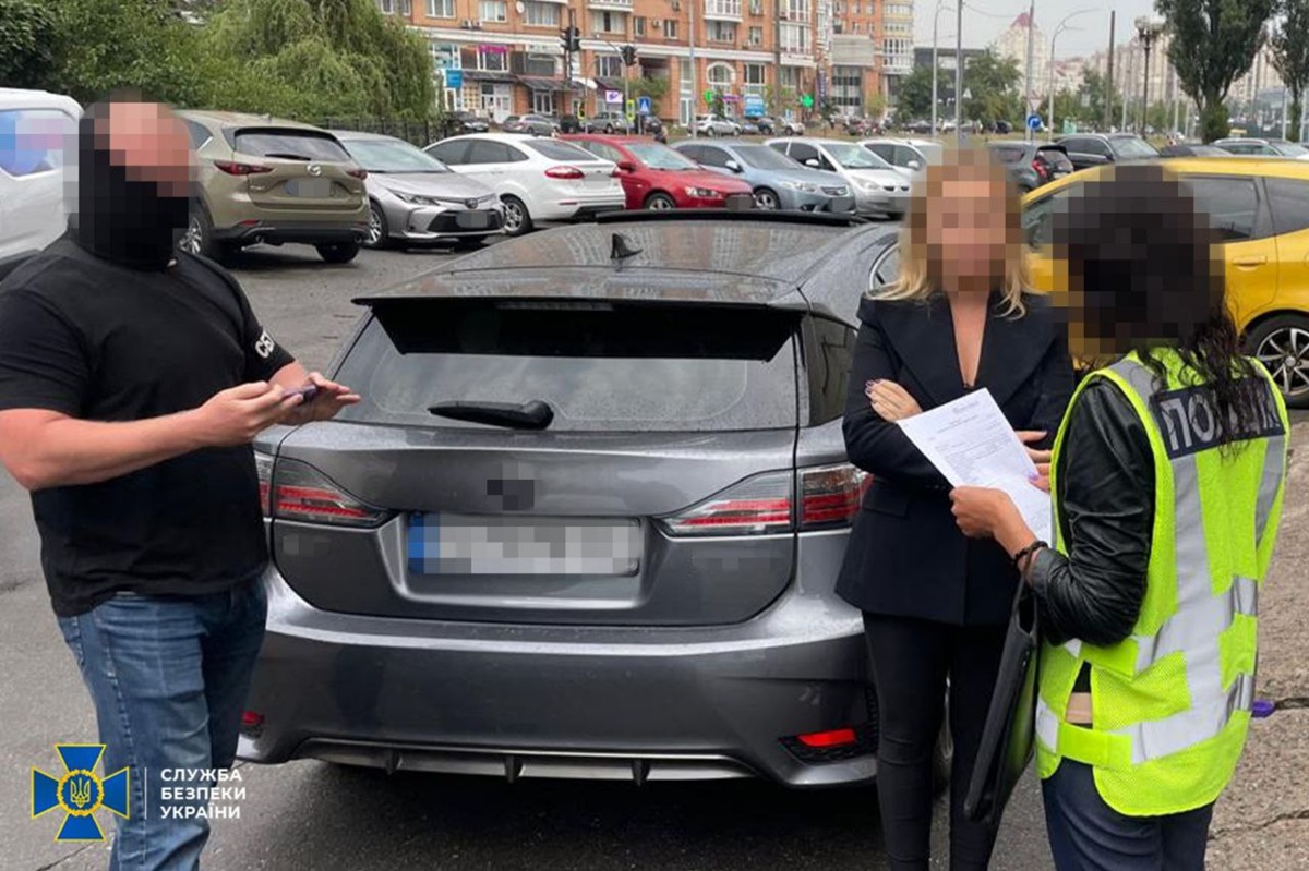 Новини України - Викрито вісьмох організаторів схем для ухилянтів