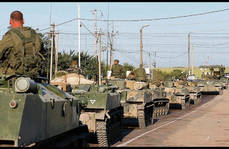 Вирішальний бій: Росія стягує колони техніки